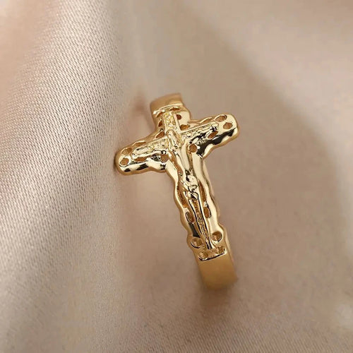 Crucif Ring